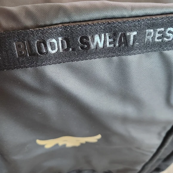 Under Armour UA Project Rock Backpack Black Gold 1376459 002 - Picture 6 of 11